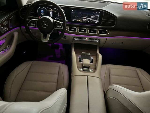 Мерседес ГЛЕ-Класс 2019 в Ровно на Automoto.ua Белый Мерседес ГЛЕ-Класс, объемом двигателя 1.95 л и пробегом 50 тыс. км за 65000 $, фото 98 на Automoto.ua