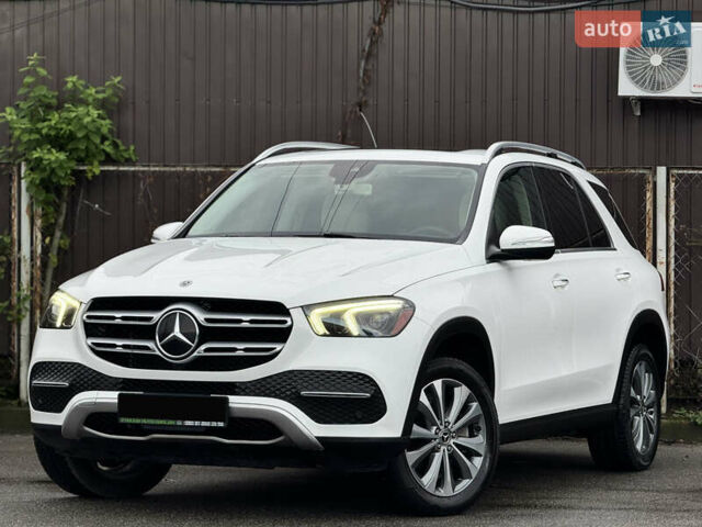 Мерседес ГЛЕ-Класс 2019 в Киеве на Automoto.ua Белый Мерседес ГЛЕ-Класс, объемом двигателя 1.99 л и пробегом 81 тыс. км за 45700 $, фото 1 на Automoto.ua
