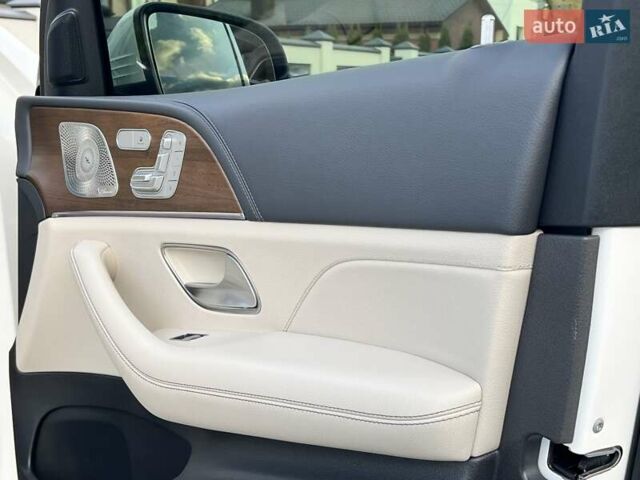 Мерседес ГЛЕ-Класс 2019 в Ровно на Automoto.ua Белый Мерседес ГЛЕ-Класс, объемом двигателя 1.95 л и пробегом 50 тыс. км за 65000 $, фото 88 на Automoto.ua