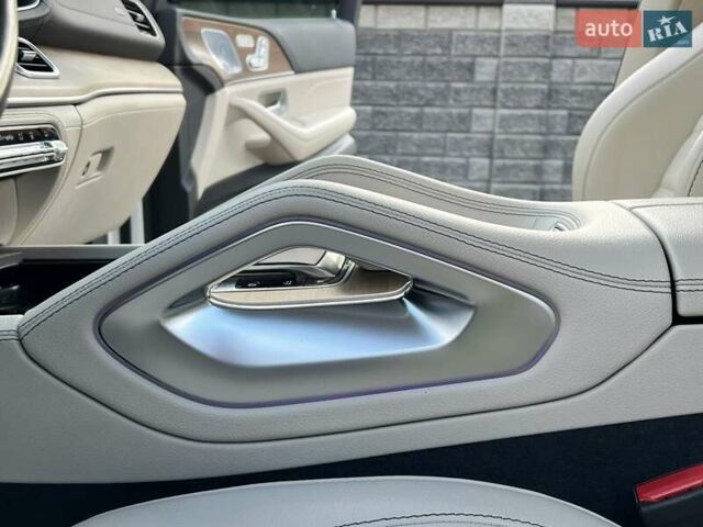 Мерседес ГЛЕ-Класс 2019 в Ровно на Automoto.ua Белый Мерседес ГЛЕ-Класс, объемом двигателя 1.95 л и пробегом 50 тыс. км за 65000 $, фото 52 на Automoto.ua