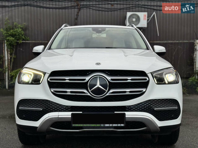 Мерседес ГЛЕ-Класс 2019 в Киеве на Automoto.ua Белый Мерседес ГЛЕ-Класс, объемом двигателя 1.99 л и пробегом 81 тыс. км за 45700 $, фото 35 на Automoto.ua