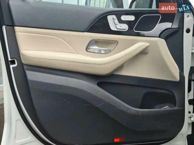 Белый Мерседес ГЛЕ-Класс, объемом двигателя 2 л и пробегом 133 тыс. км за 44900 $, фото 11 на Automoto.ua