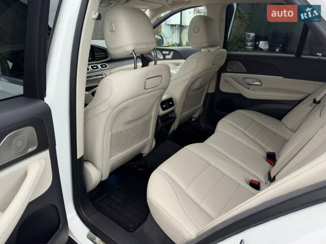 Мерседес ГЛЕ-Класс 2019 в Киеве на Automoto.ua Белый Мерседес ГЛЕ-Класс, объемом двигателя 1.99 л и пробегом 81 тыс. км за 45700 $, фото 58 на Automoto.ua