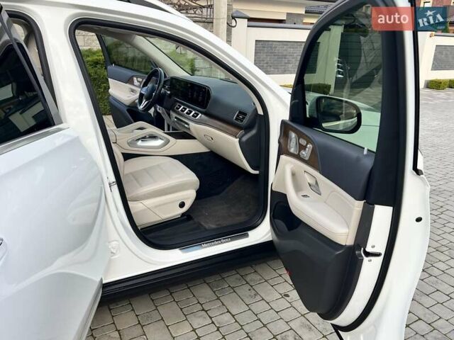 Мерседес ГЛЕ-Класс 2019 в Ровно на Automoto.ua Белый Мерседес ГЛЕ-Класс, объемом двигателя 1.95 л и пробегом 50 тыс. км за 65000 $, фото 86 на Automoto.ua