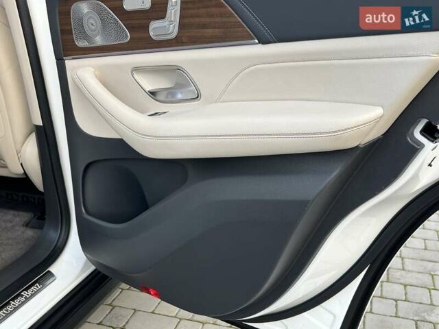 Мерседес ГЛЕ-Класс 2019 в Ровно на Automoto.ua Белый Мерседес ГЛЕ-Класс, объемом двигателя 1.95 л и пробегом 50 тыс. км за 65000 $, фото 104 на Automoto.ua