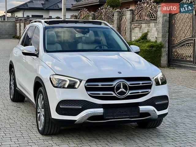 Мерседес ГЛЕ-Класс 2019 в Ровно на Automoto.ua Белый Мерседес ГЛЕ-Класс, объемом двигателя 1.95 л и пробегом 50 тыс. км за 65000 $, фото 127 на Automoto.ua