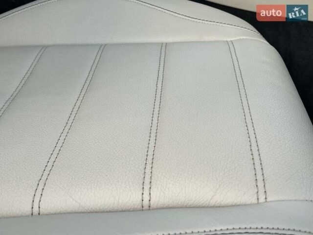 Мерседес ГЛЕ-Класс 2019 в Ровно на Automoto.ua Белый Мерседес ГЛЕ-Класс, объемом двигателя 1.95 л и пробегом 50 тыс. км за 65000 $, фото 93 на Automoto.ua