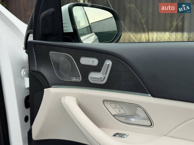 Мерседес ГЛЕ-Класс 2019 в Киеве на Automoto.ua Белый Мерседес ГЛЕ-Класс, объемом двигателя 1.99 л и пробегом 81 тыс. км за 45700 $, фото 72 на Automoto.ua