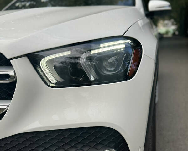 Белый Мерседес ГЛЕ-Класс, объемом двигателя 1.99 л и пробегом 49 тыс. км за 51000 $, фото 5 на Automoto.ua