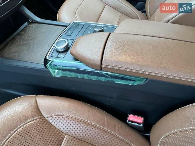 Білий Мерседес ГЛЕ-Клас, об'ємом двигуна 3 л та пробігом 119 тис. км за 49000 $, фото 18 на Automoto.ua
