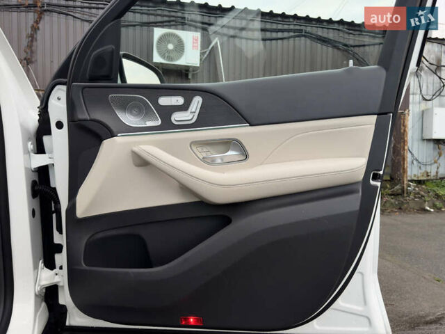 Мерседес ГЛЕ-Класс 2019 в Киеве на Automoto.ua Белый Мерседес ГЛЕ-Класс, объемом двигателя 1.99 л и пробегом 81 тыс. км за 45700 $, фото 71 на Automoto.ua