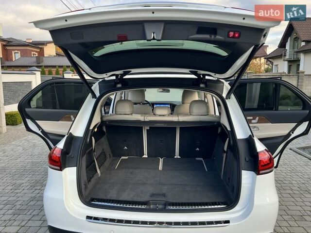 Мерседес ГЛЕ-Класс 2019 в Ровно на Automoto.ua Белый Мерседес ГЛЕ-Класс, объемом двигателя 1.95 л и пробегом 50 тыс. км за 65000 $, фото 109 на Automoto.ua