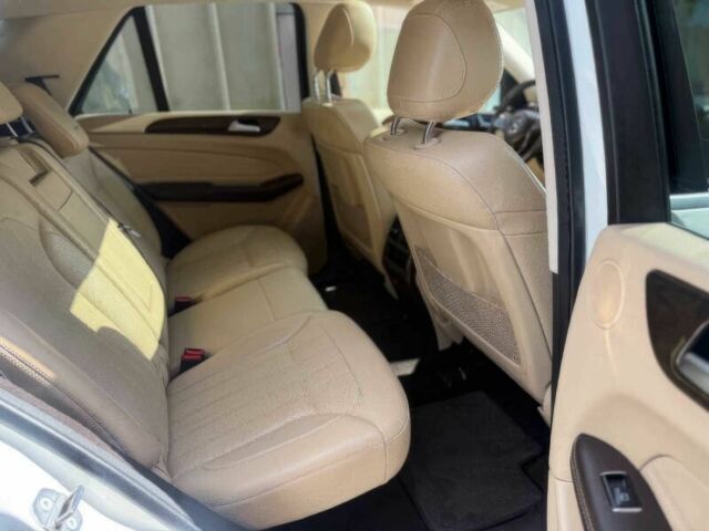 Белый Мерседес ГЛЕ-Класс, объемом двигателя 3 л и пробегом 36 тыс. км за 29000 $, фото 9 на Automoto.ua