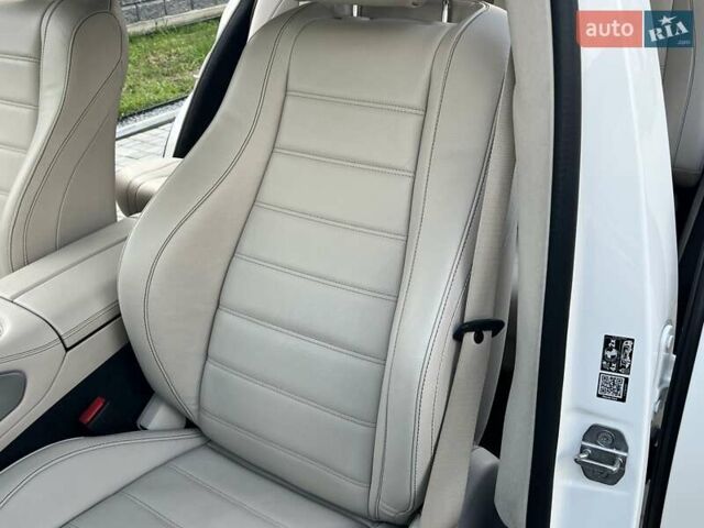 Мерседес ГЛЕ-Класс 2019 в Ровно на Automoto.ua Белый Мерседес ГЛЕ-Класс, объемом двигателя 1.95 л и пробегом 50 тыс. км за 65000 $, фото 49 на Automoto.ua