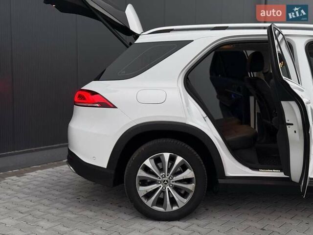 Білий Мерседес ГЛЕ-Клас, об'ємом двигуна 2 л та пробігом 192 тис. км за 49490 $, фото 43 на Automoto.ua