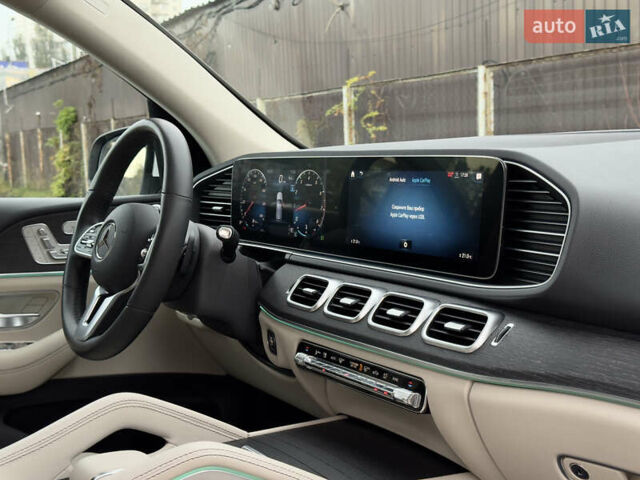 Мерседес ГЛЕ-Класс 2019 в Киеве на Automoto.ua Белый Мерседес ГЛЕ-Класс, объемом двигателя 1.99 л и пробегом 81 тыс. км за 45700 $, фото 76 на Automoto.ua