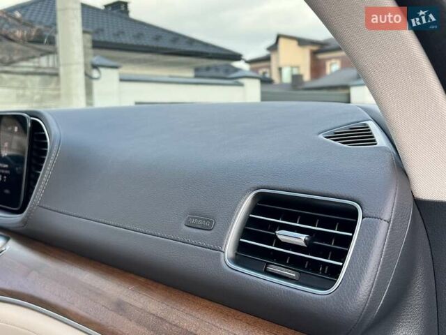 Мерседес ГЛЕ-Класс 2019 в Ровно на Automoto.ua Белый Мерседес ГЛЕ-Класс, объемом двигателя 1.95 л и пробегом 50 тыс. км за 65000 $, фото 99 на Automoto.ua