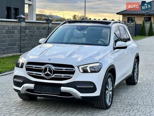 Мерседес ГЛЕ-Класс 2019 в Ровно на Automoto.ua Белый Мерседес ГЛЕ-Класс, объемом двигателя 1.95 л и пробегом 50 тыс. км за 65000 $, фото 129 на Automoto.ua