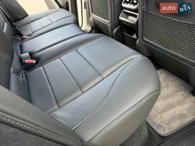 Белый Мерседес ГЛЕ-Класс, объемом двигателя 1.95 л и пробегом 75 тыс. км за 58900 $, фото 71 на Automoto.ua