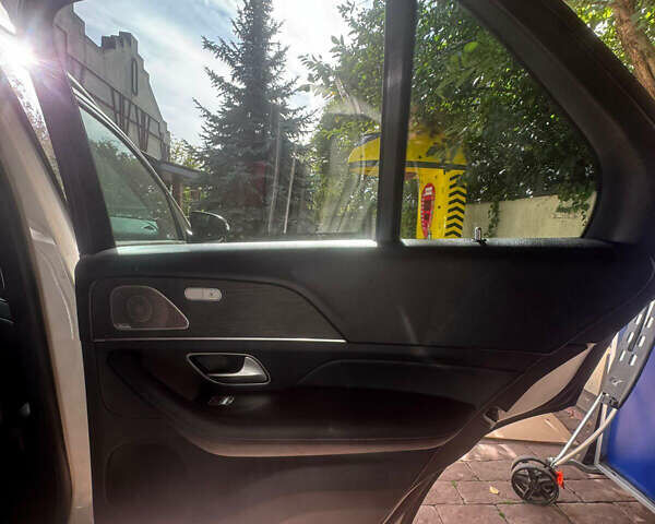 Білий Мерседес ГЛЕ-Клас, об'ємом двигуна 2.9 л та пробігом 77 тис. км за 63900 $, фото 7 на Automoto.ua