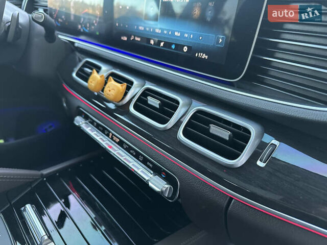 Мерседес ГЛЕ-Класс 2020 в Житомире на Automoto.ua Белый Мерседес ГЛЕ-Класс, объемом двигателя 1.99 л и пробегом 57 тыс. км за 45500 $, фото 96 на Automoto.ua