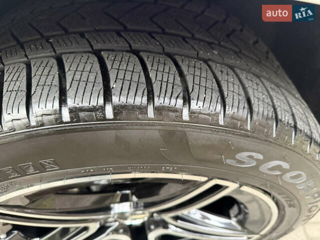 Білий Мерседес ГЛЕ-Клас, об'ємом двигуна 2 л та пробігом 70 тис. км за 48888 $, фото 20 на Automoto.ua