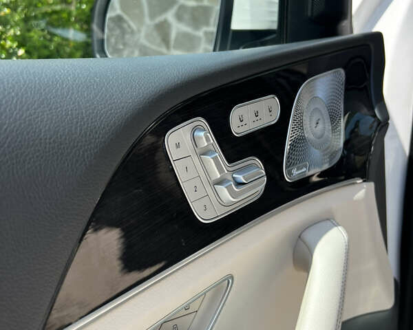 Белый Мерседес ГЛЕ-Класс, объемом двигателя 1.99 л и пробегом 81 тыс. км за 58800 $, фото 4 на Automoto.ua