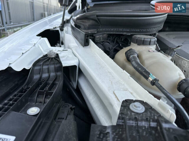 Мерседес ГЛЕ-Класс 2020 в Житомире на Automoto.ua Белый Мерседес ГЛЕ-Класс, объемом двигателя 1.99 л и пробегом 57 тыс. км за 45500 $, фото 106 на Automoto.ua