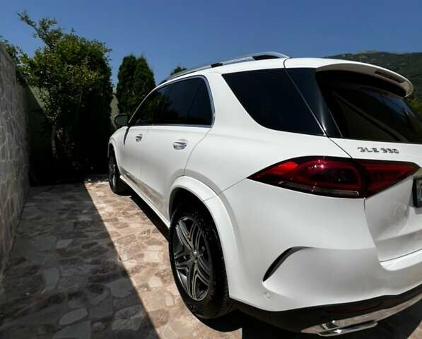 Белый Мерседес ГЛЕ-Класс, объемом двигателя 1.99 л и пробегом 81 тыс. км за 58800 $, фото 28 на Automoto.ua