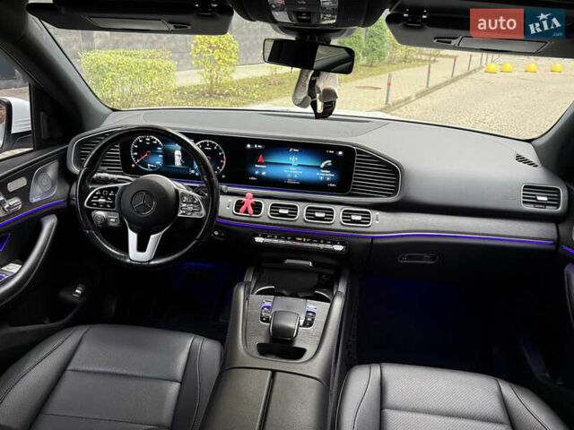 Білий Мерседес ГЛЕ-Клас, об'ємом двигуна 2 л та пробігом 70 тис. км за 48888 $, фото 52 на Automoto.ua