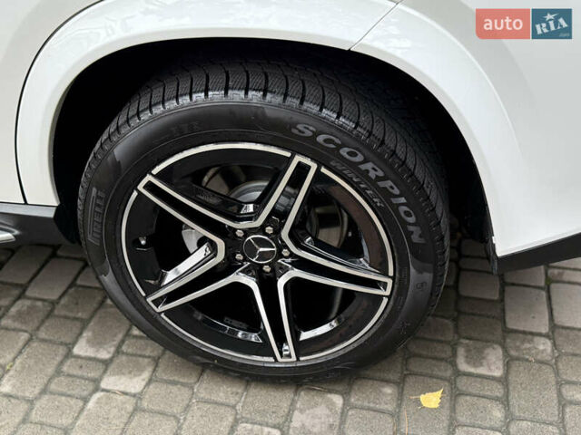 Білий Мерседес ГЛЕ-Клас, об'ємом двигуна 2 л та пробігом 70 тис. км за 48888 $, фото 19 на Automoto.ua