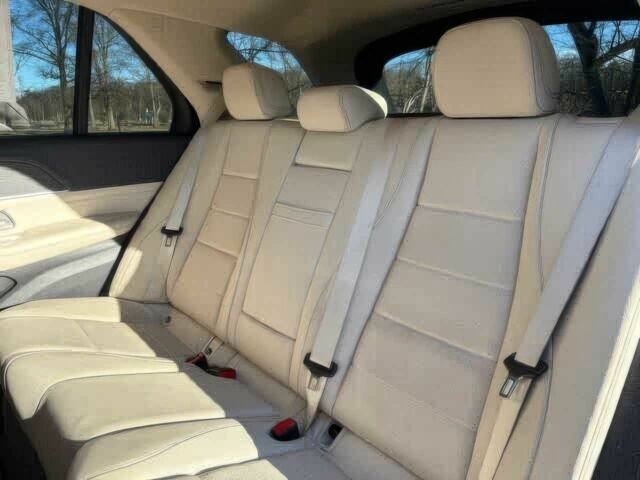 Білий Мерседес ГЛЕ-Клас, об'ємом двигуна 2 л та пробігом 33 тис. км за 14500 $, фото 14 на Automoto.ua