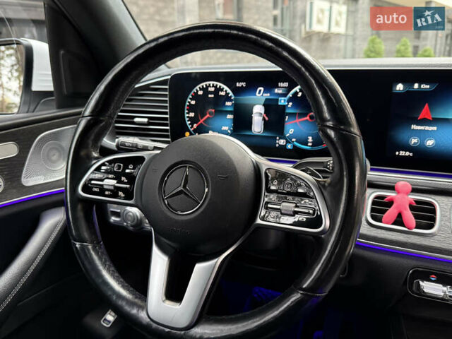 Білий Мерседес ГЛЕ-Клас, об'ємом двигуна 2 л та пробігом 70 тис. км за 48888 $, фото 45 на Automoto.ua