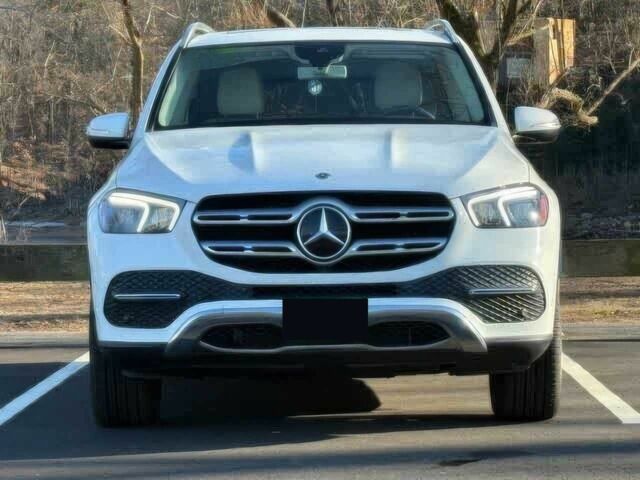 Білий Мерседес ГЛЕ-Клас, об'ємом двигуна 2 л та пробігом 33 тис. км за 14500 $, фото 1 на Automoto.ua
