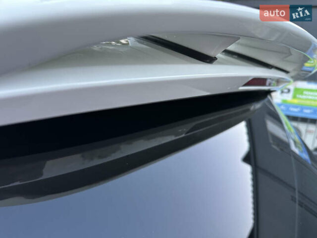 Мерседес ГЛЕ-Класс 2020 в Житомире на Automoto.ua Белый Мерседес ГЛЕ-Класс, объемом двигателя 1.99 л и пробегом 57 тыс. км за 45500 $, фото 47 на Automoto.ua