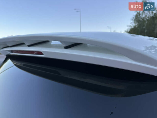 Мерседес ГЛЕ-Класс 2020 в Житомире на Automoto.ua Белый Мерседес ГЛЕ-Класс, объемом двигателя 1.99 л и пробегом 57 тыс. км за 45500 $, фото 19 на Automoto.ua