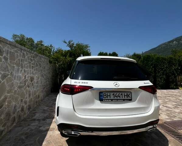 Белый Мерседес ГЛЕ-Класс, объемом двигателя 1.99 л и пробегом 81 тыс. км за 58800 $, фото 29 на Automoto.ua