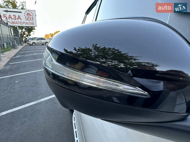 Мерседес ГЛЕ-Класс 2020 в Житомире на Automoto.ua Белый Мерседес ГЛЕ-Класс, объемом двигателя 1.99 л и пробегом 57 тыс. км за 45500 $, фото 26 на Automoto.ua