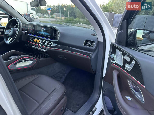 Мерседес ГЛЕ-Класс 2020 в Житомире на Automoto.ua Белый Мерседес ГЛЕ-Класс, объемом двигателя 1.99 л и пробегом 57 тыс. км за 45500 $, фото 92 на Automoto.ua