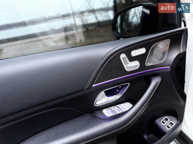 Білий Мерседес ГЛЕ-Клас, об'ємом двигуна 1.99 л та пробігом 105 тис. км за 68000 $, фото 23 на Automoto.ua