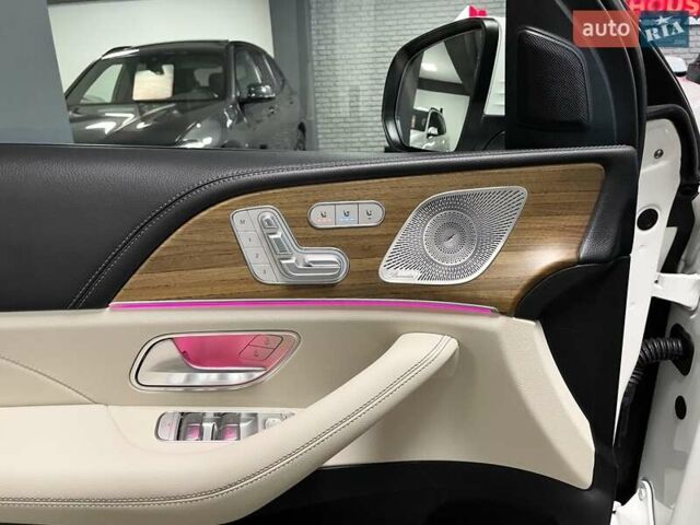 Білий Мерседес ГЛЕ-Клас, об'ємом двигуна 2 л та пробігом 59 тис. км за 79700 $, фото 27 на Automoto.ua