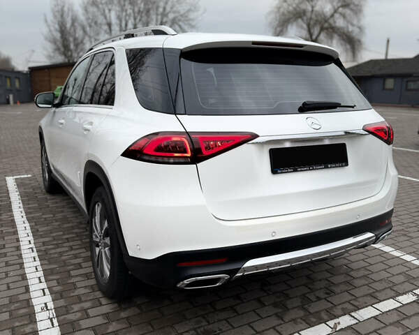 Белый Мерседес ГЛЕ-Класс, объемом двигателя 1.95 л и пробегом 87 тыс. км за 59000 $, фото 5 на Automoto.ua