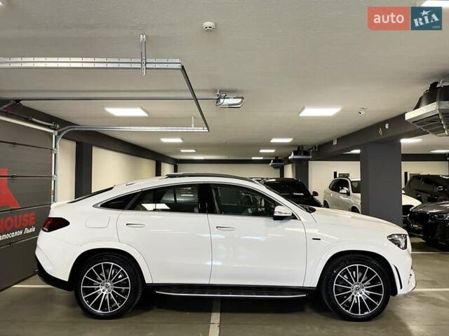 Білий Мерседес ГЛЕ-Клас, об'ємом двигуна 2 л та пробігом 59 тис. км за 79700 $, фото 10 на Automoto.ua