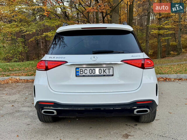 Білий Мерседес ГЛЕ-Клас, об'ємом двигуна 1.95 л та пробігом 68 тис. км за 64999 $, фото 5 на Automoto.ua