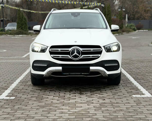 Белый Мерседес ГЛЕ-Класс, объемом двигателя 1.95 л и пробегом 87 тыс. км за 59000 $, фото 2 на Automoto.ua