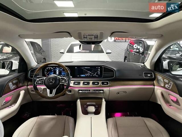 Білий Мерседес ГЛЕ-Клас, об'ємом двигуна 2 л та пробігом 59 тис. км за 79700 $, фото 49 на Automoto.ua