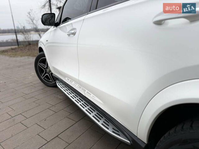 Білий Мерседес ГЛЕ-Клас, об'ємом двигуна 1.99 л та пробігом 105 тис. км за 68000 $, фото 21 на Automoto.ua