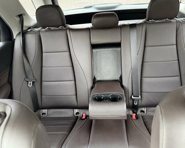 Белый Мерседес ГЛЕ-Класс, объемом двигателя 1.95 л и пробегом 87 тыс. км за 59000 $, фото 15 на Automoto.ua