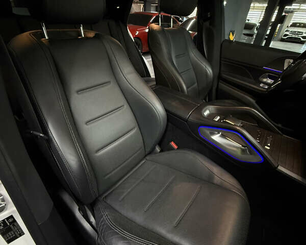 Мерседес ГЛЕ-Класс 2021 в Одессе на Automoto.ua Белый Мерседес ГЛЕ-Класс, объемом двигателя 2.93 л и пробегом 68 тыс. км за 85000 $, фото 26 на Automoto.ua