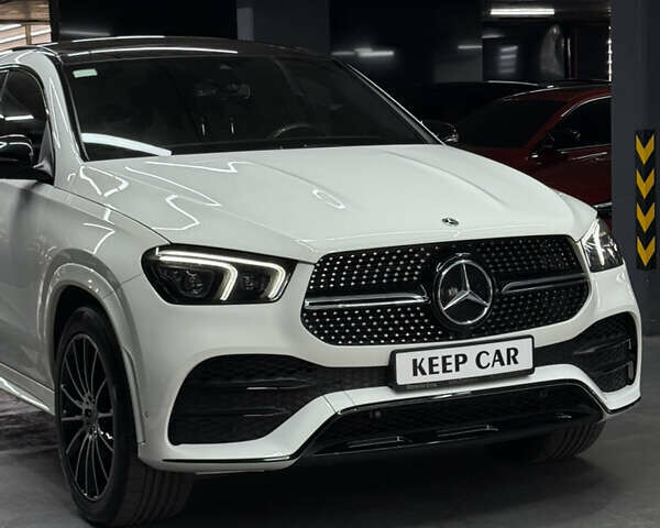 Мерседес ГЛЕ-Класс 2021 в Одессе на Automoto.ua Белый Мерседес ГЛЕ-Класс, объемом двигателя 2.93 л и пробегом 68 тыс. км за 85000 $, фото 8 на Automoto.ua